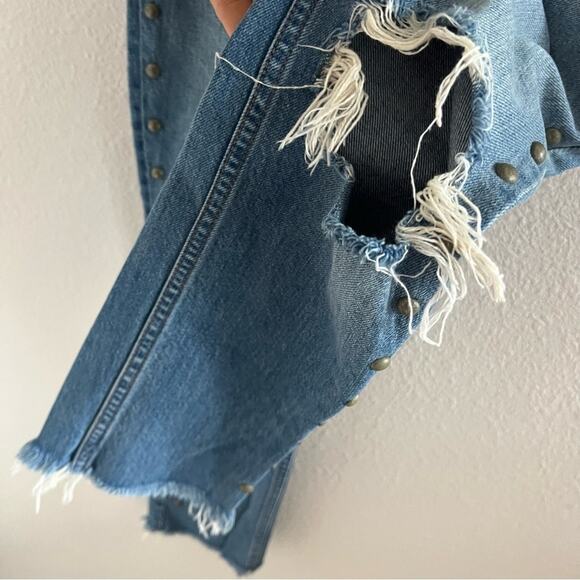 Abercrombie & Fitch Annie High Rise Girlfriend Distressed Jeans Denim Studded 24 - Picture 7 of 7